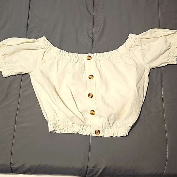 Small white revamped shirt - Picture 1 of 4